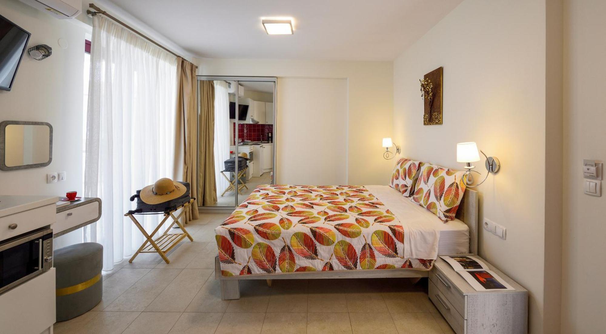 נאה פוטידאה Elpiniki Luxury Rooms מראה חיצוני תמונה