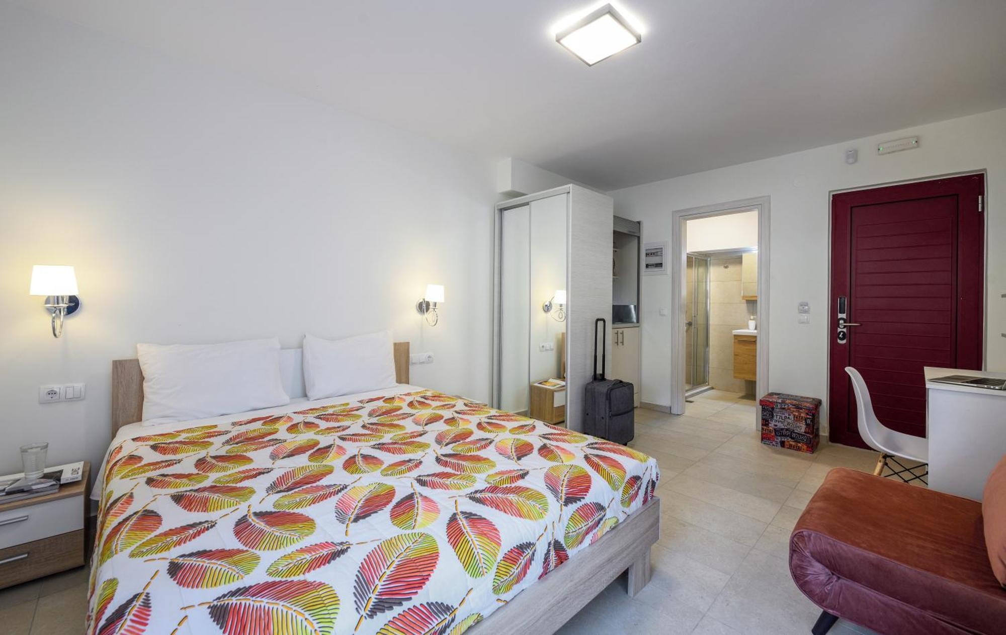 נאה פוטידאה Elpiniki Luxury Rooms מראה חיצוני תמונה