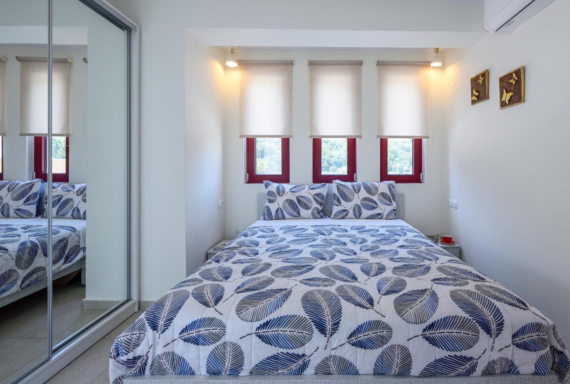נאה פוטידאה Elpiniki Luxury Rooms מראה חיצוני תמונה
