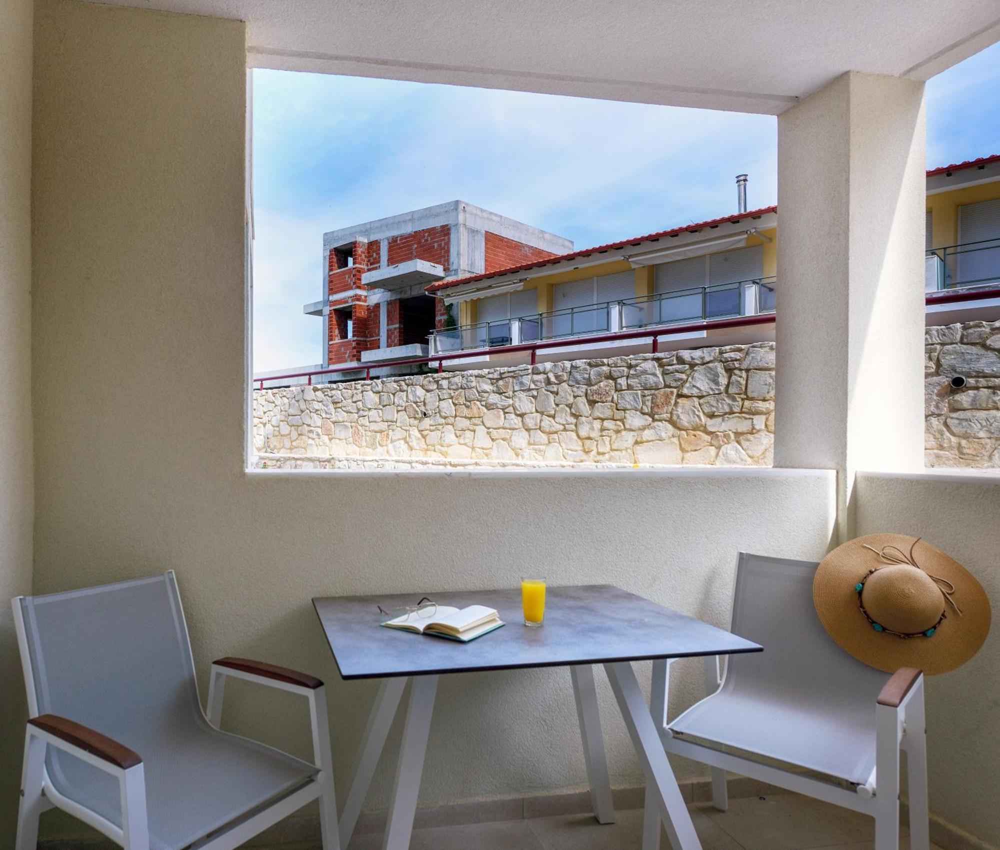 נאה פוטידאה Elpiniki Luxury Rooms מראה חיצוני תמונה